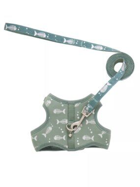 Whisker City Fish Foil Cat Harness and Leash Combo Set Adult Cat